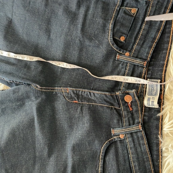 Signature Levi Strauss dark Wash at waist boot cut flare leg misses 12 short - Picture 14 of 16